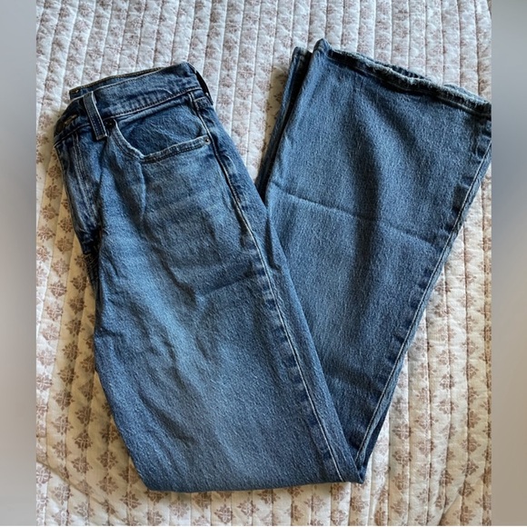 Levi’s Flare Jeans - Picture 2 of 4